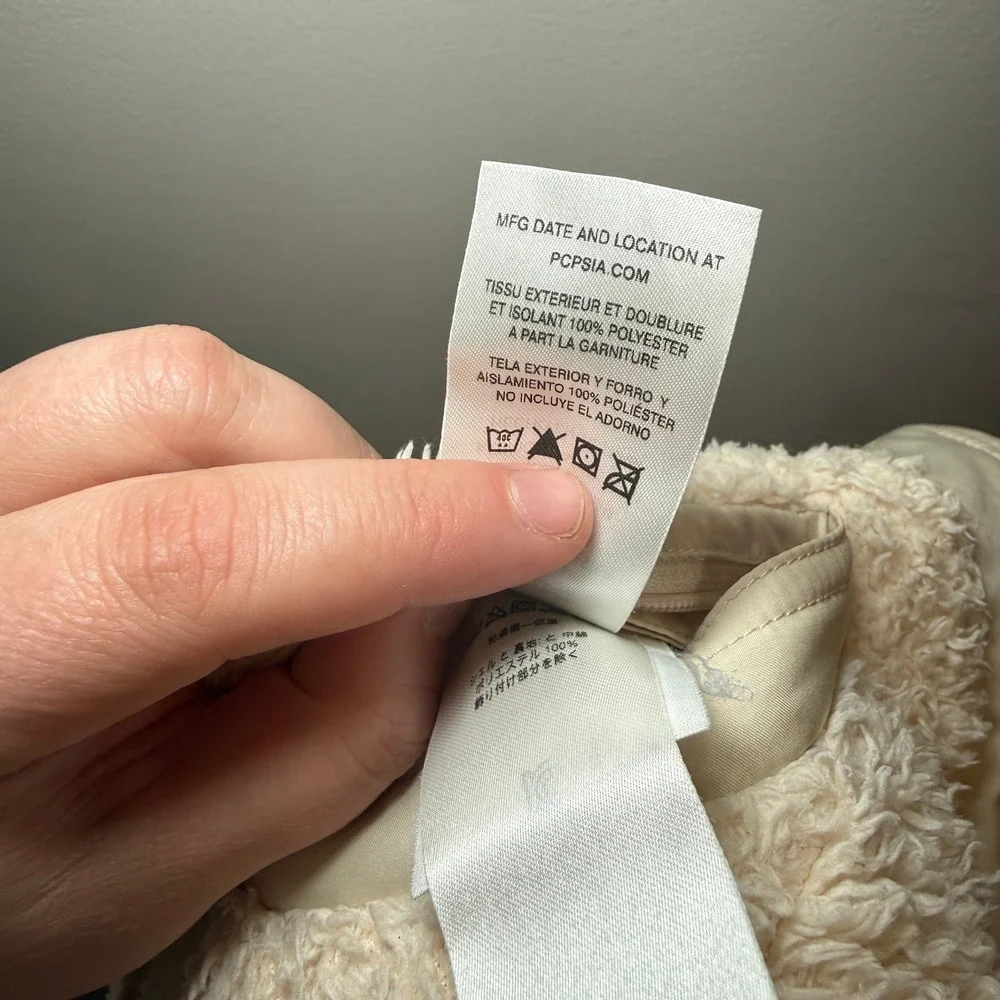 Patagonia Women's Hooded Reversible Puffer Vest Cream Fleece Lined Size X-Small - Picture 7 of 8